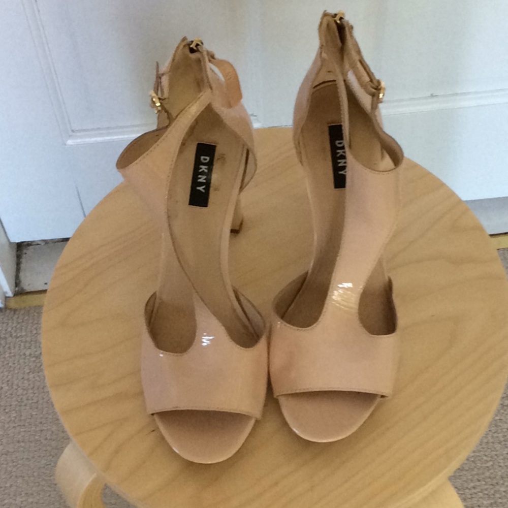 Pinkish patent sandals